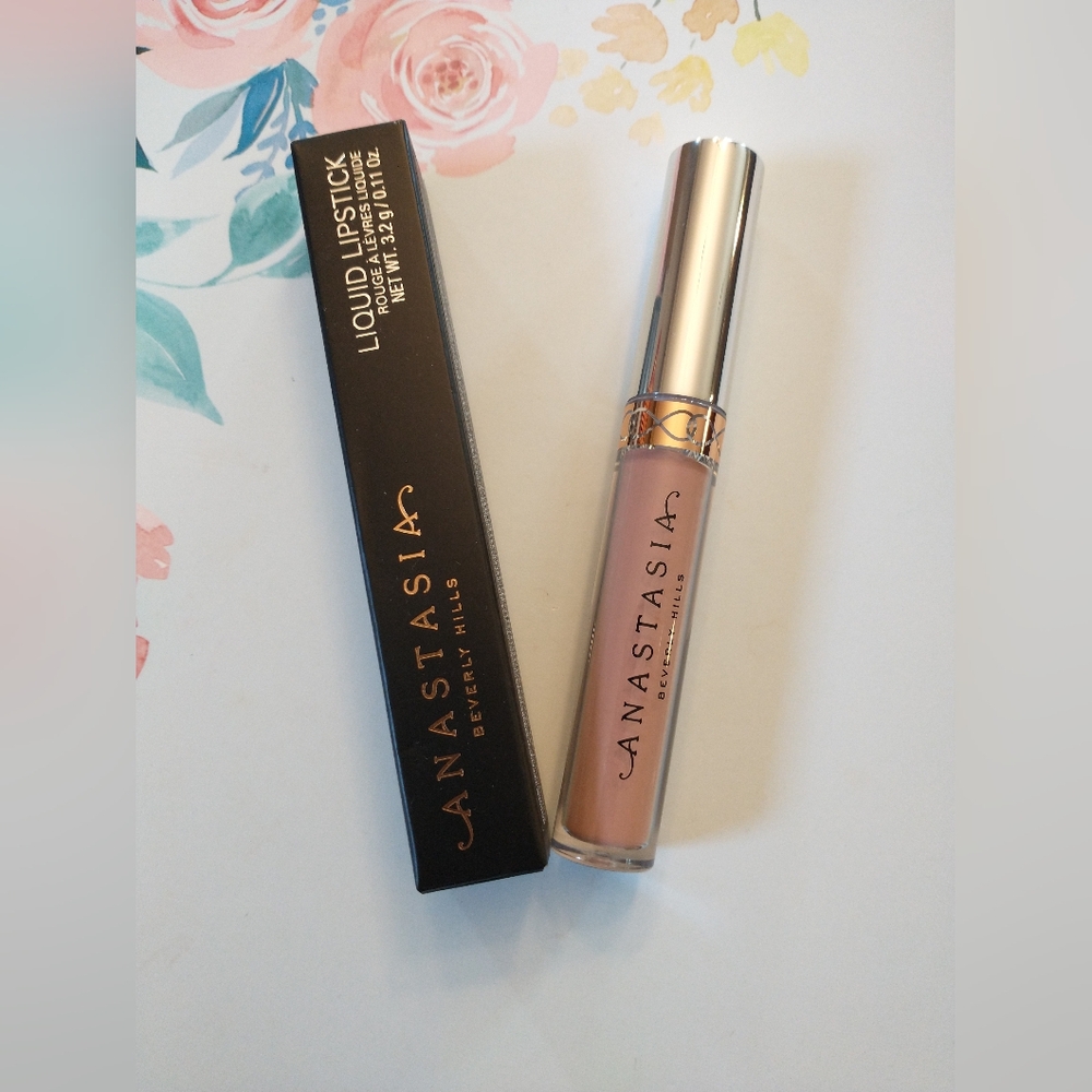 Anastasia Beverly Hills Liquid Lipstick In Pure Hollywood (Nude Pink)